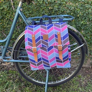 Wasserdichte Fahrradtasche, Pink Chevron Pannier, Fahrradkurier, Fahrradzubehör, Pink und Blau Messenger, Fahrradtasche