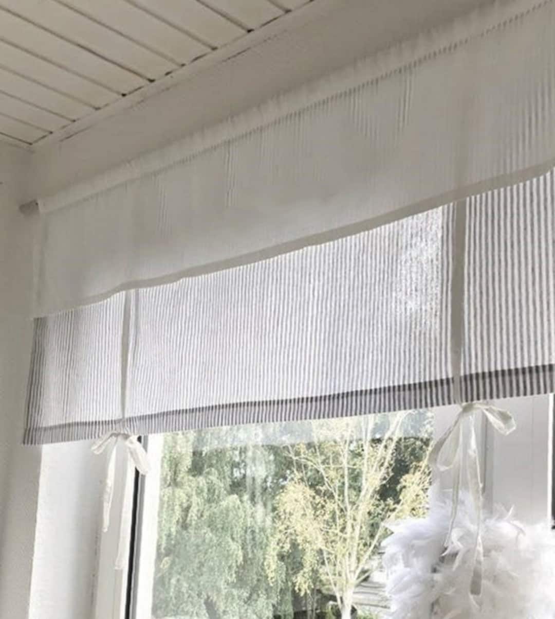 Raffrollo Landhaus Gardine Skandi Vorhang gesteift Streifen Shabby Chic grau oder beige weiße Streifen