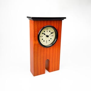 Horloge de table postmoderne, années 1980