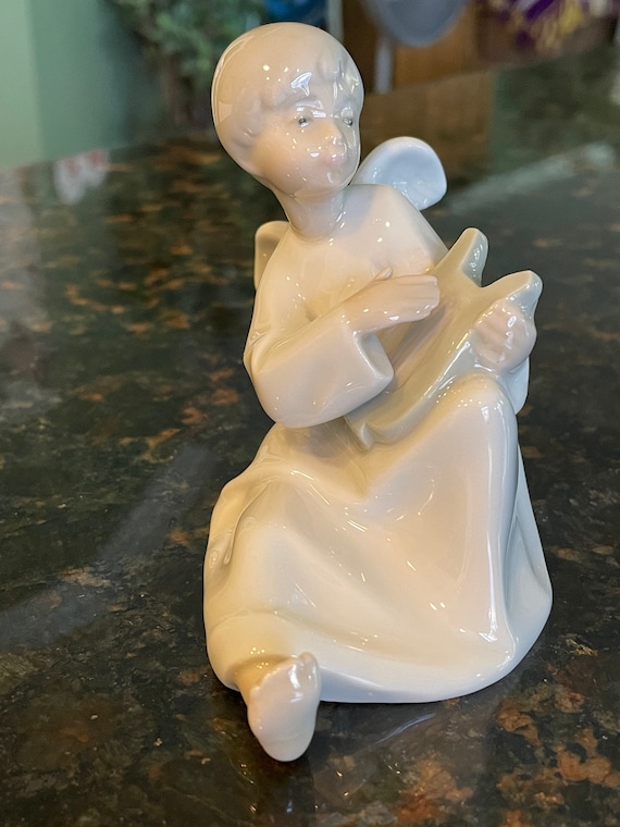 Early Impressed NAO Mark, by Lladro, ANGEL With HARP, Made