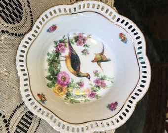 Bavarian Schumann Arzberg Germany Lattice / Reticulated Fowl Bird Floral Dish