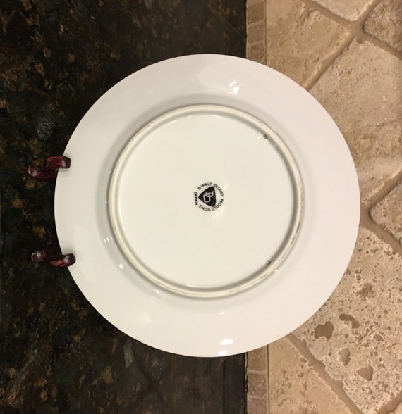 WALT DISNEY WORLD Wall Plate With Gold Trim. Made in Japan. - Etsy