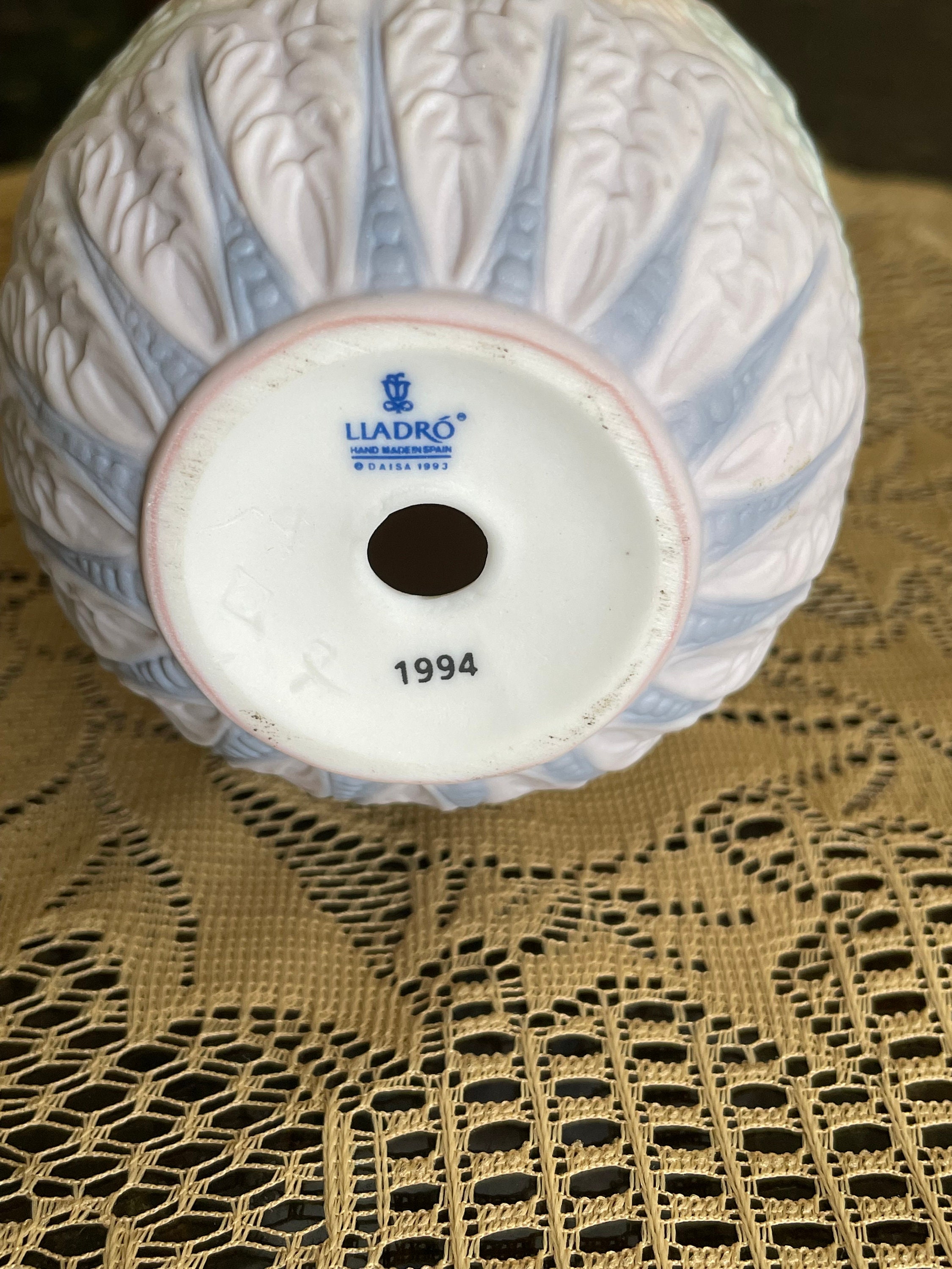 Lladro #17532 Limited Edition Egg With Swans From 1994 - Etsy