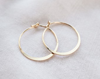 Everyday Hoop Earrings in 14k Gold fill - small gold hoop earrings - dainty hoop earrings - minimal hoops - huggie hoop earrings