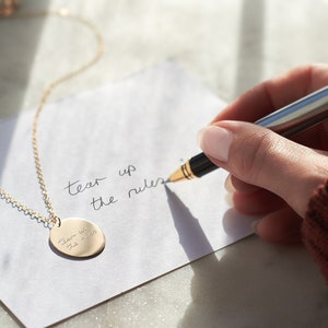 Collier message manuscrit - gravé de votre écriture manuscrite - Remplissage d'or 14 carats / argent sterling - Collier signature - Collier à pendentif en or