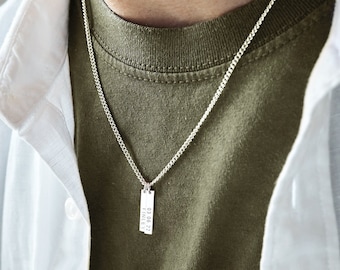 Collar con etiqueta de plata personalizado para hombre