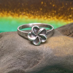 Handmade Sterling Silver Plumeria Ring: Tropical Hawaiian Jewelry