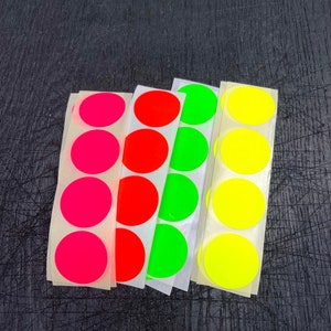 Neon sticker dots large