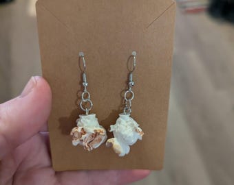 Popcorn dangly earrings