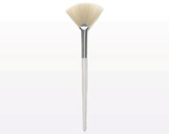 White GOAT Hair Skin Peel Treatment Fan Mask Brush- For use with Skin Chemical Peels and Face Masks