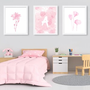 Bloem kwekerij kunst aan de muur, set van 3 print, roze baby meisje kinderkamer decor, meisje kamer decor, baby naam print, kinderkamer kunst, bloemen kwekerij print
