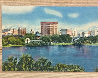 The Suwanee Hotel St Petersburg FL Linen Postcard, Vintage Americana Advertising Souvenir, Iconic Landmark Memoriabilia