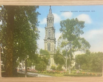 Cathedral Square Milwaukee WI Postcard, Historic Landmark Toursim Advertising Souvenir Post Card, History Lover Gift, Junk Journal Card