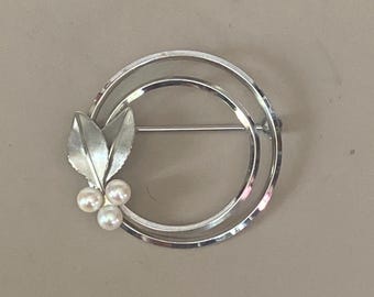 Vintage Krementz Pearl & Silver Circle Brooch, Mid-Century Designer Stamped Petite Pin, Minimalist Jewelry Gift for Mom, Mother's Day Gift