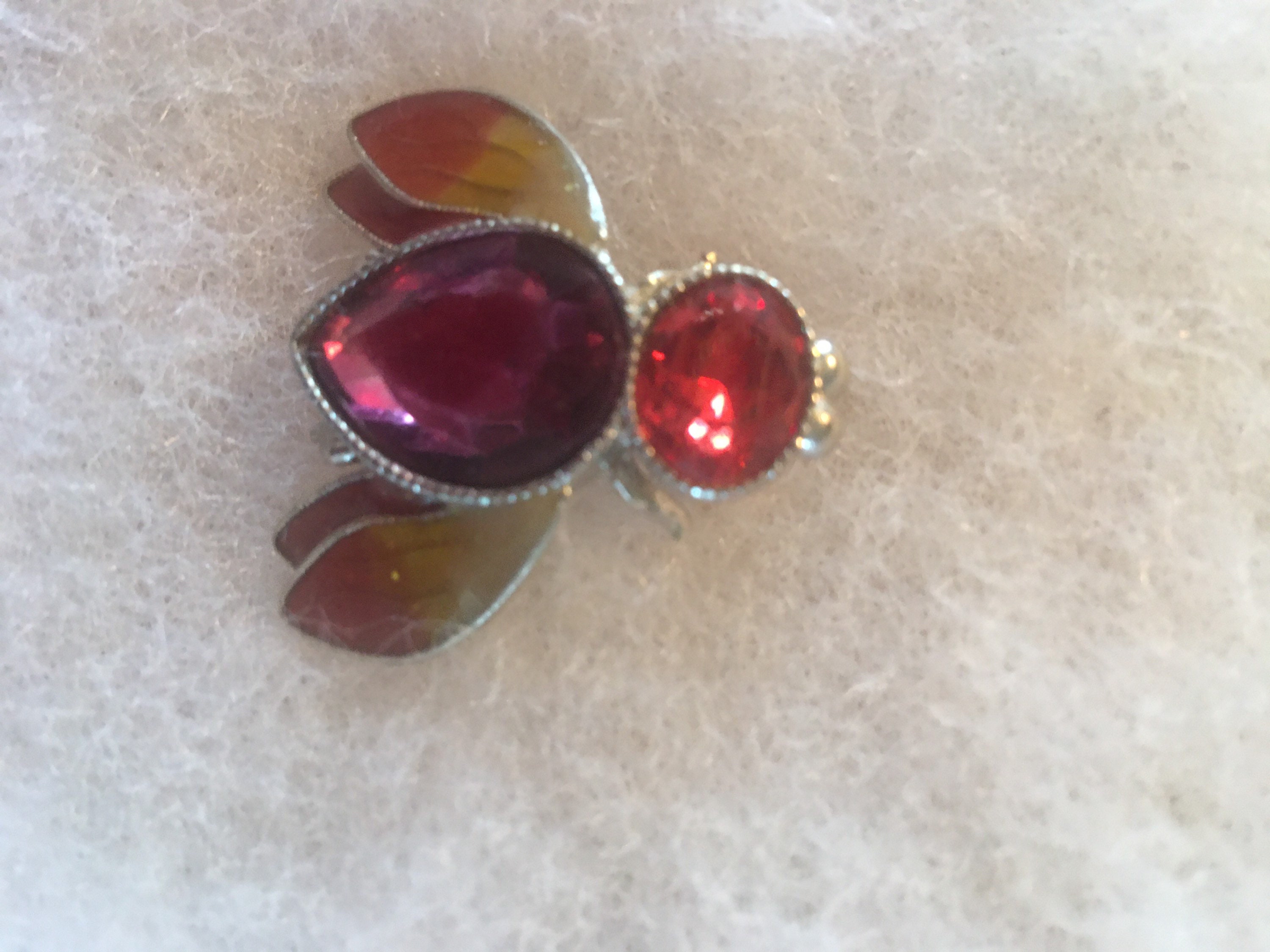Broche Vintage Signée AVON *3406 - Or, Perles, Cristaux Et Émail Rouge - Superbe Pièce