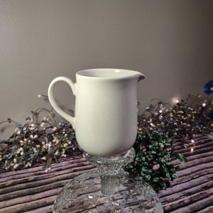 Vintage Hotel   Stoneware  Creamer