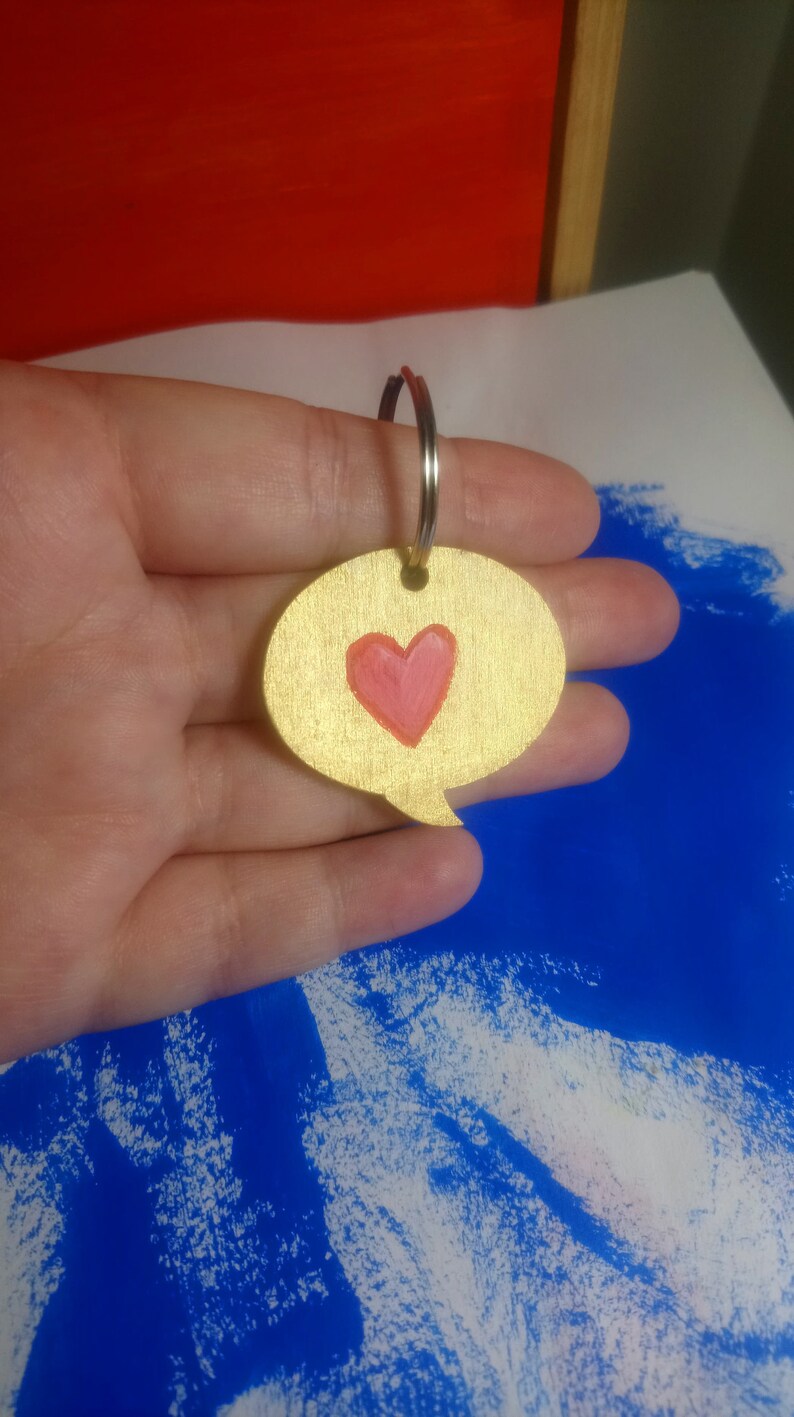 Lovely handpainted wooden keyrings show off your love of plants flowers ... hearts and leaves. floral botanical