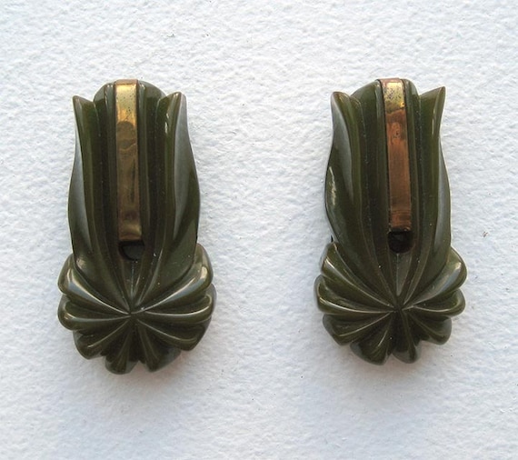 30's Carved Moss Green Bakelite Dress Clips - image 1