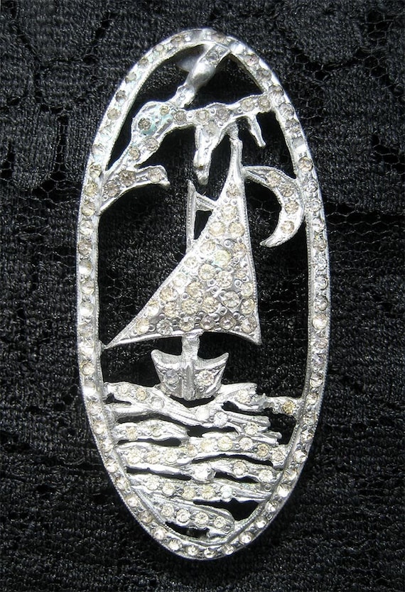 20s 30s Deco RHINESTONE BOAT PIN Brooch