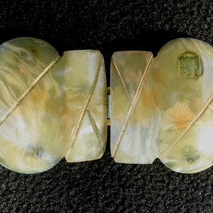 Antique 20&#39;s 30&#39;s Small Incised Green Marbled Buckle