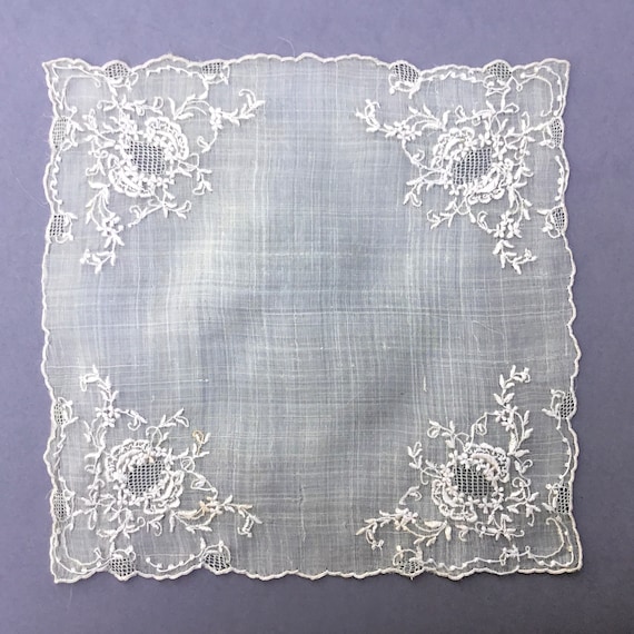 Antique Embroidered Ivory Fine Irish Linen or Sil… - image 2