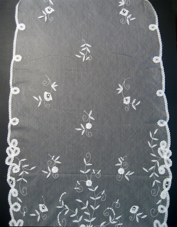 Antique Princesse Lace Net Bridal Veil or Shawl, … - image 2