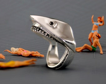 Shark ring sterling silver, jaws ring, surfer ring, marine biologist ring, ocean animal ring, marine animals ring
