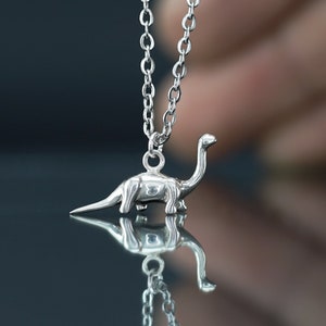 Sterling Silber Miniatur Diplodocus Dinosaurier Halskette, Paläontologe Archäologe Anhänger Jurassic Dino