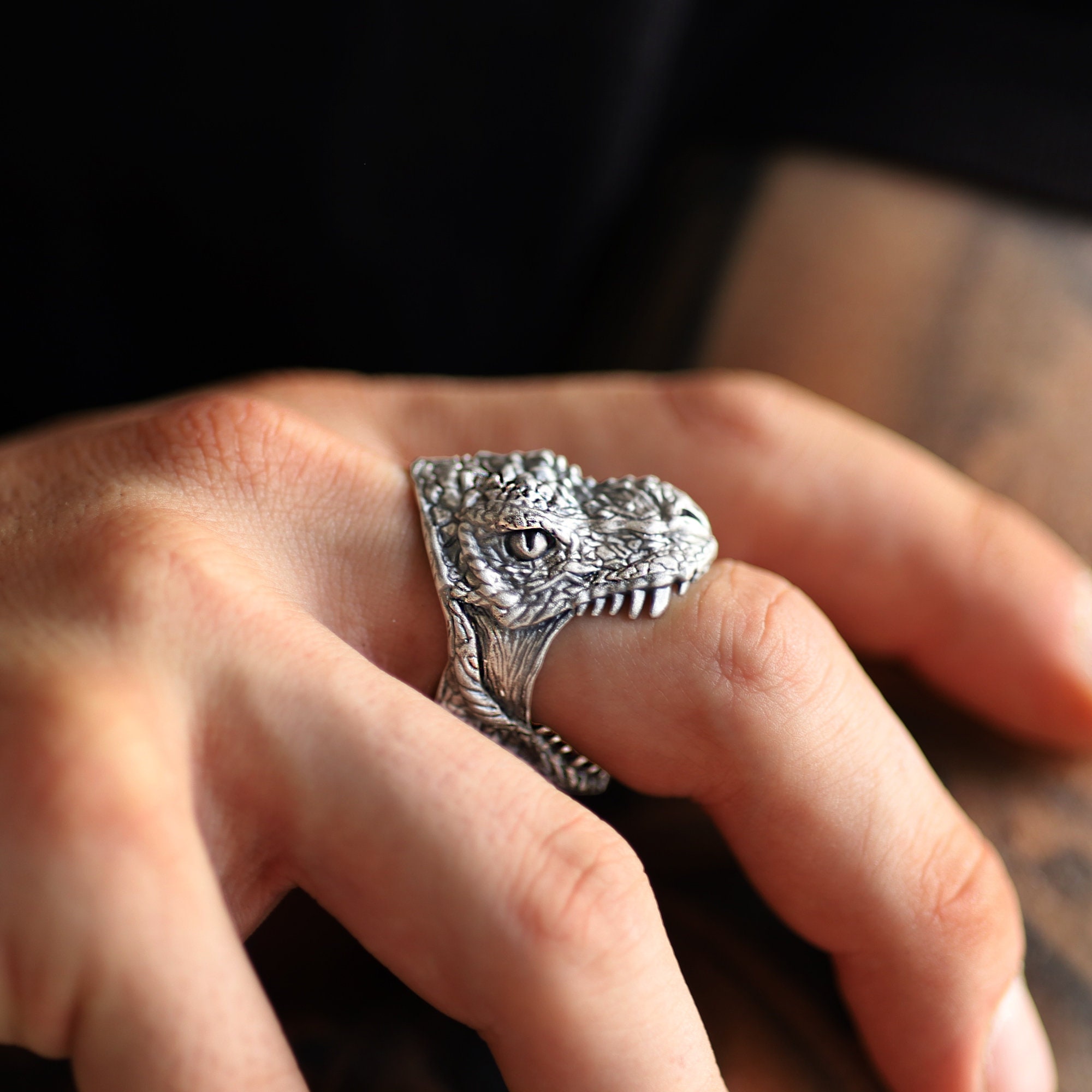 Dinosaur head t-rex ring sterling silver, tyrannosaurus rex ring biomechanoid, skull silver dinosaur paleontology ring, biker ring