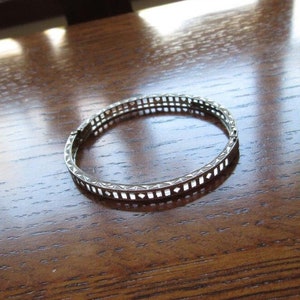 Ungewöhnliche Vintage Kiddie Kraft Baby Armband,Silber Ton Filigrane Klapp Armreif,Kiddie Kraft Baby Schmuck,Oval Silber Klapp Armband