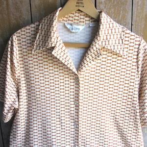 Vintage Lady Devon Polyester Short-Sleeve Shirt, Blouse, Candy Wrapper Design, Size 40, Mod Retro Button Down Shirt Women Size M or L Blouse