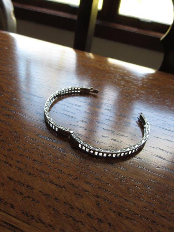 Unusual Vintage Kiddie Kraft Baby Bracelet,silver Tone Filigree Hinged Bangle Bracelet,kiddie Kraft Baby Jewelry,oval Silver Hinged Bracelet - Etsy Unusual Vintage Kiddie Kraft Baby Bracelet,silver Tone Filigree Hinged Bangle Bracelet,kiddie Kraft Baby Jewelry,oval Silver Hinged Bracelet - Etsy
