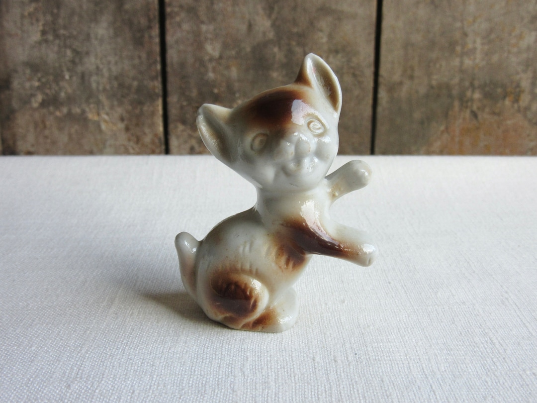 Vintage Cat Figurine, Japan, White Porcelain Spotted Cat Figurine