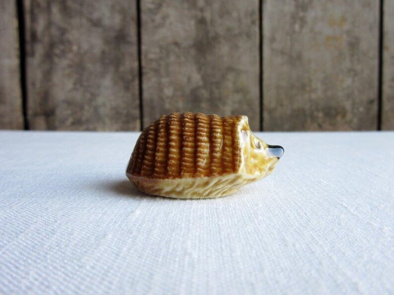 wade pottery hedgehog