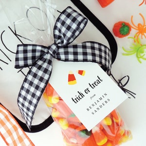 Personalized Halloween Gift Tags, Halloween Party Favor Tags, for kids, Halloween Candy Gift tags, Candy Corn, Set of 20