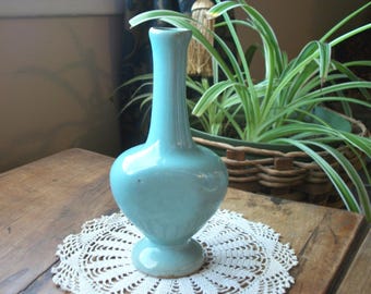 Seafoam Green Bud Vase Vintage Ceramic Heart Shape Bud Vase Vintage Collectible Useable or Shelf Decor Glazed Finish