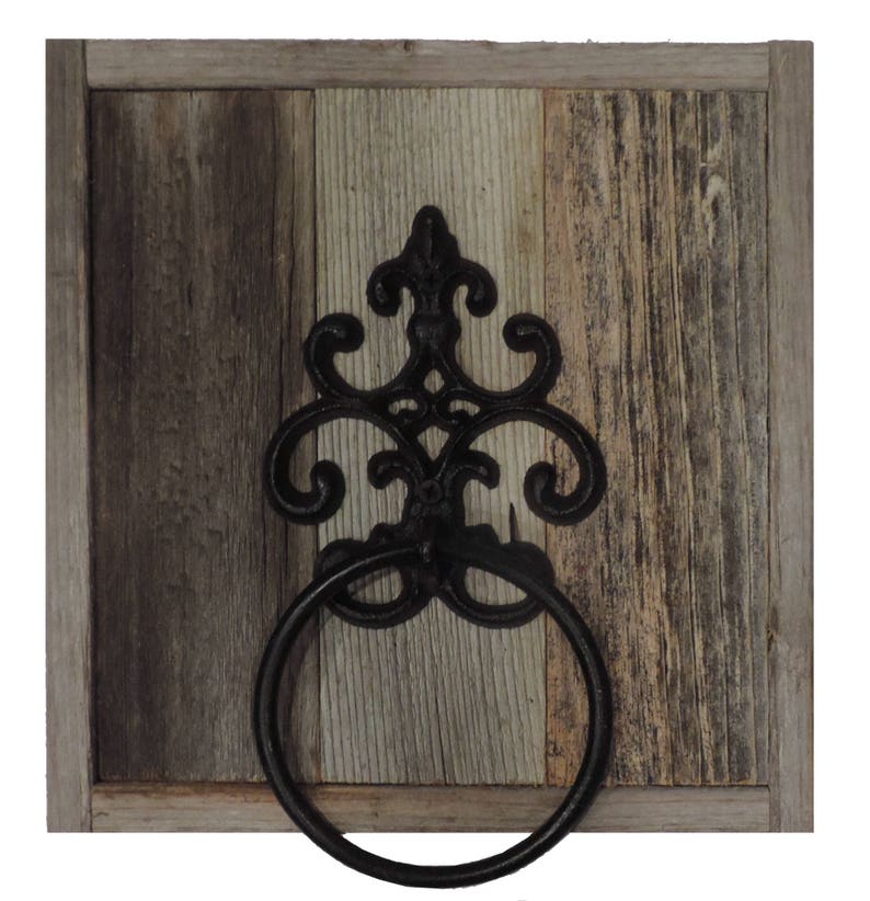 Decorative Wooden Bathroom-Kitchen Towel Hanger Country Bathroom decor. Reclaimed Barn Wood Rustic Farmhouse Wall Mounted Hand Towel Ring