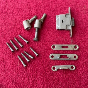 Vintage Singer Bentwood Case Parts             B