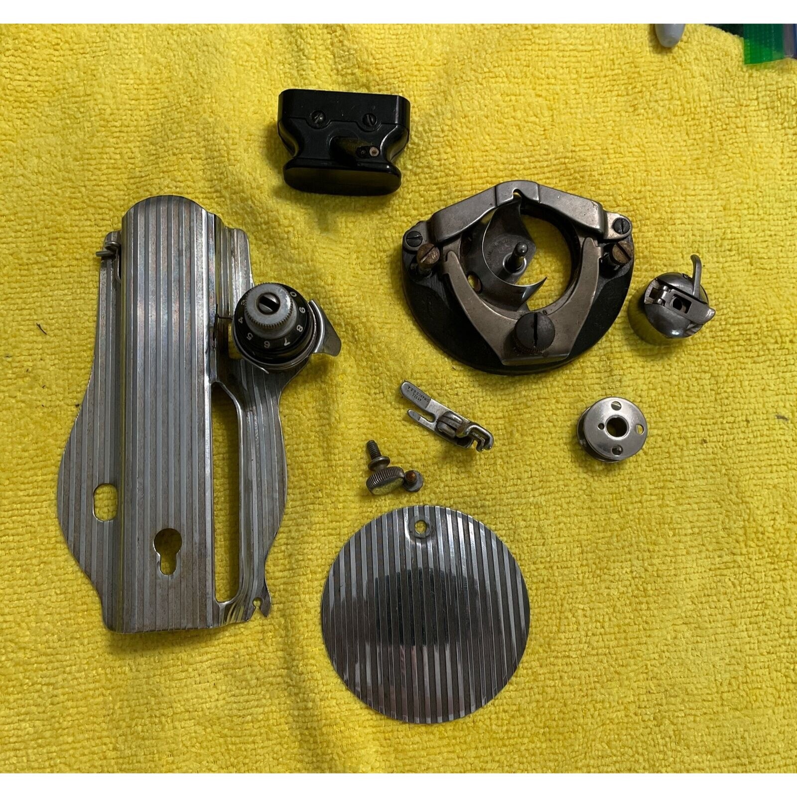 vintage an・an no.34 Singer Sewing Machine 1948 Model 15 Serial # AH673491 Parts