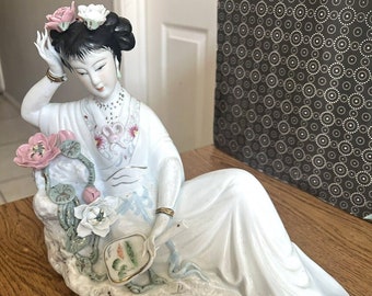 Vintage Ceramic Porcelain Chinese Lady 3D Flowers Holding Fan Figurine 9&quot;x10&quot; Asian Decor