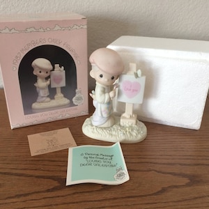 Enesco Precious Moment Figurine  Loving You DEAR VALENTINE 1987 Members Only  PM-873