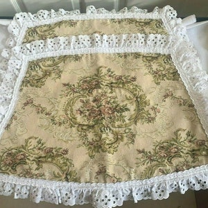 Vintage Set (2) Antique Looking Floral Fabric Placemats with Lace Trim Handmade Collectible Placemats