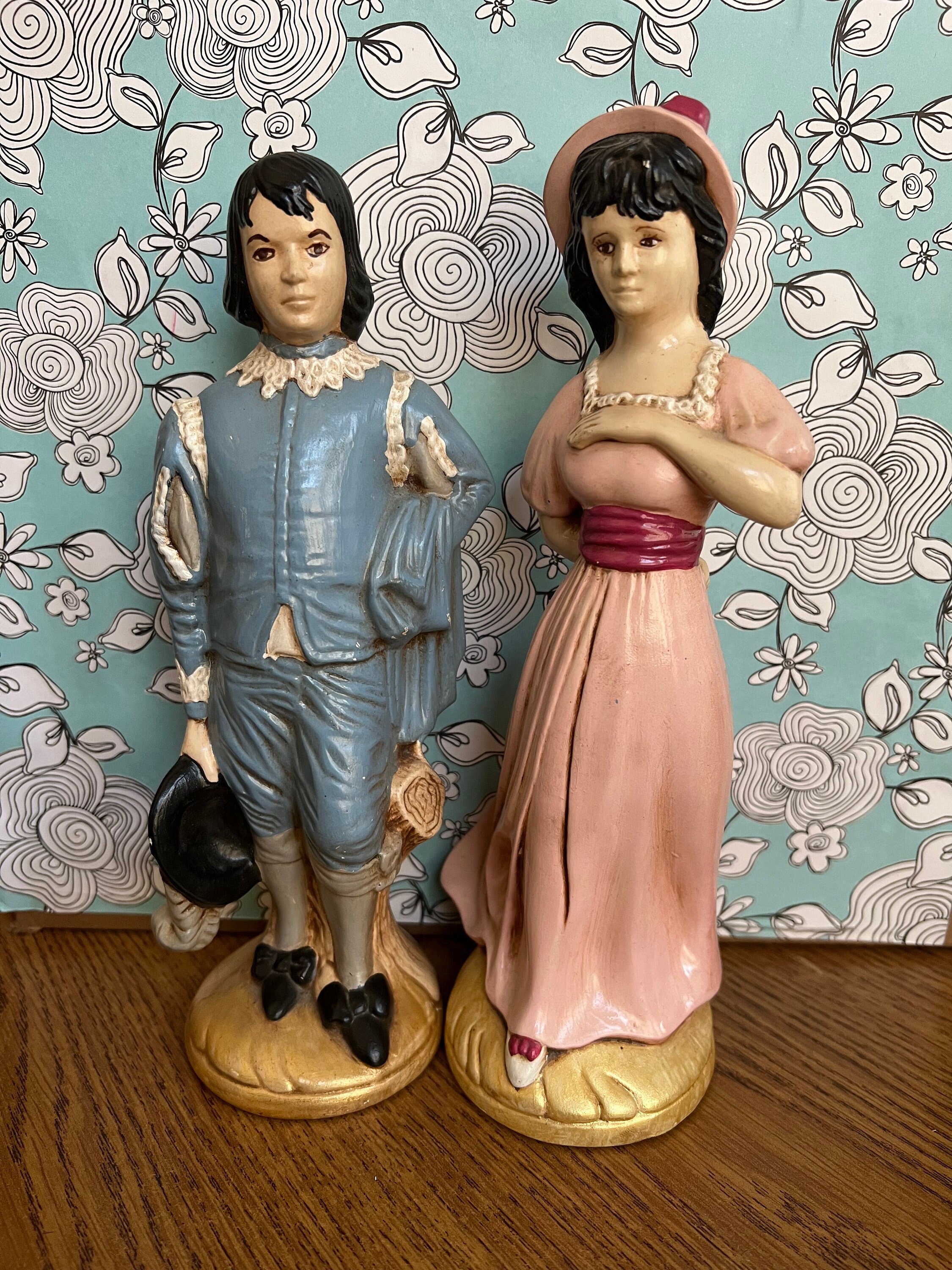 Vintage Set Ceramic Figurines Victorian Blue Boy Pinky Girl Blue Pink Attire Black Hair Collectible Figurines Etsy Australia