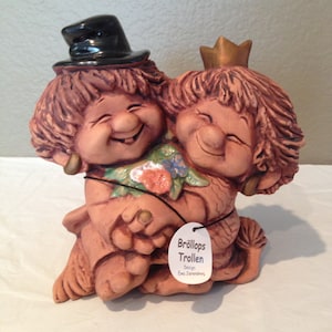 Vintage Brollops Trollen byEwa Jarenskog Jie Ceramic Trolls-hubby & wife