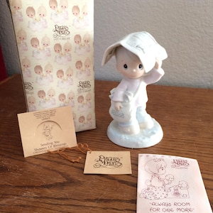 1988 Precious Moments Sending You Showers Of Blessings 520683  Arrow Mark
