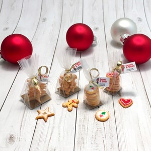 Miniature Christmas Cookies in Hitty scale