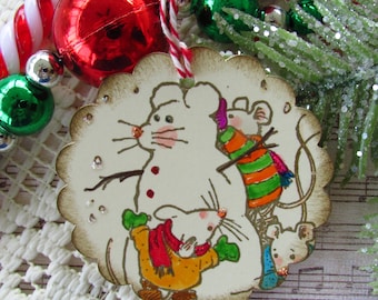 Hand Stamped Christmas Mouse Gift Tags: Holiday Favor, Set of 9