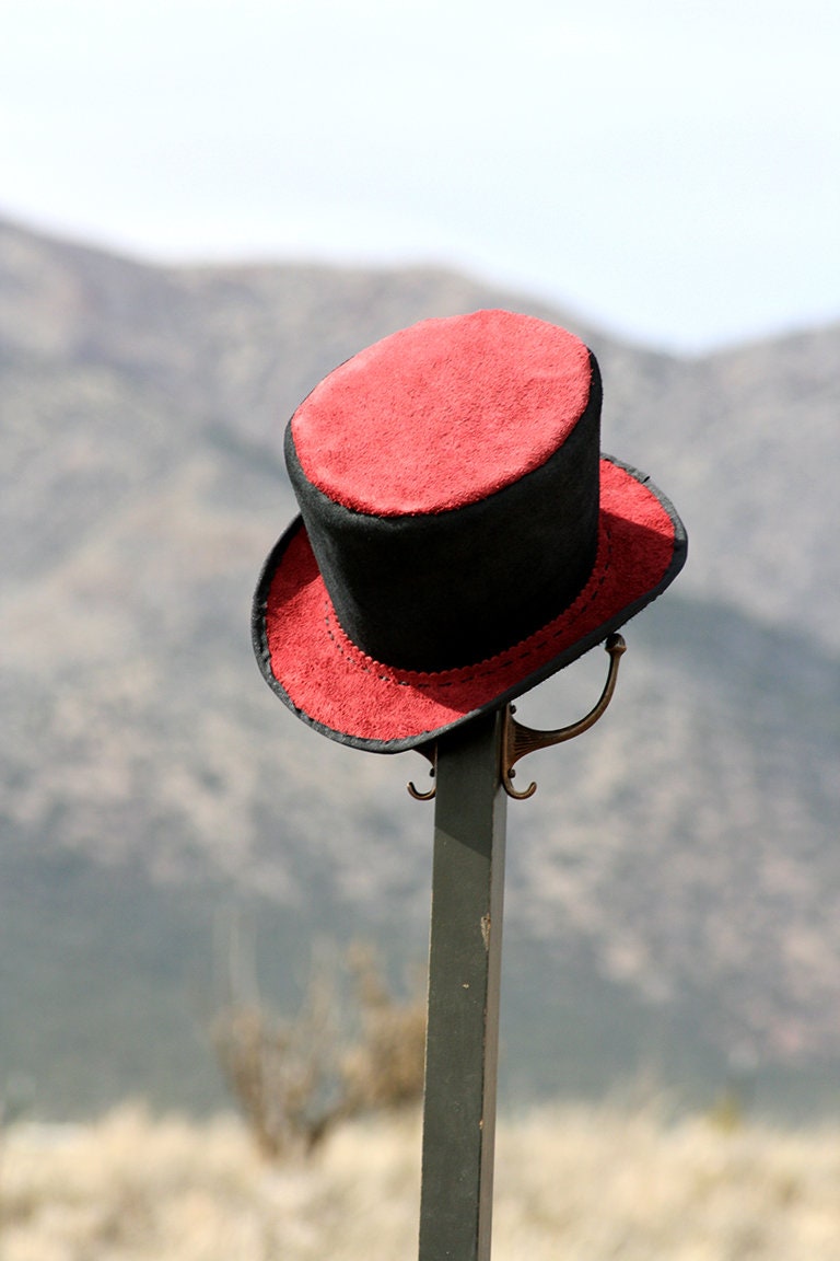 burgundy top hat