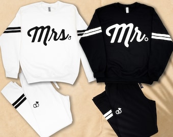 MR. and MRS. Sweatshirts & Joggers Bridal Gift Set, Bride sweatshirt, new mrs. sweatpants, Honeymoon outfit, Bride joggers, Wedding gifts