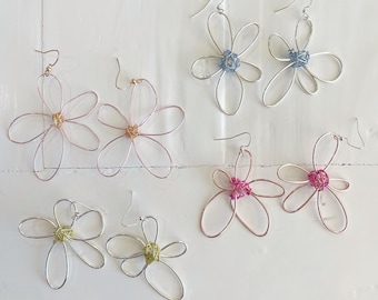 Pendientes medianos de flor